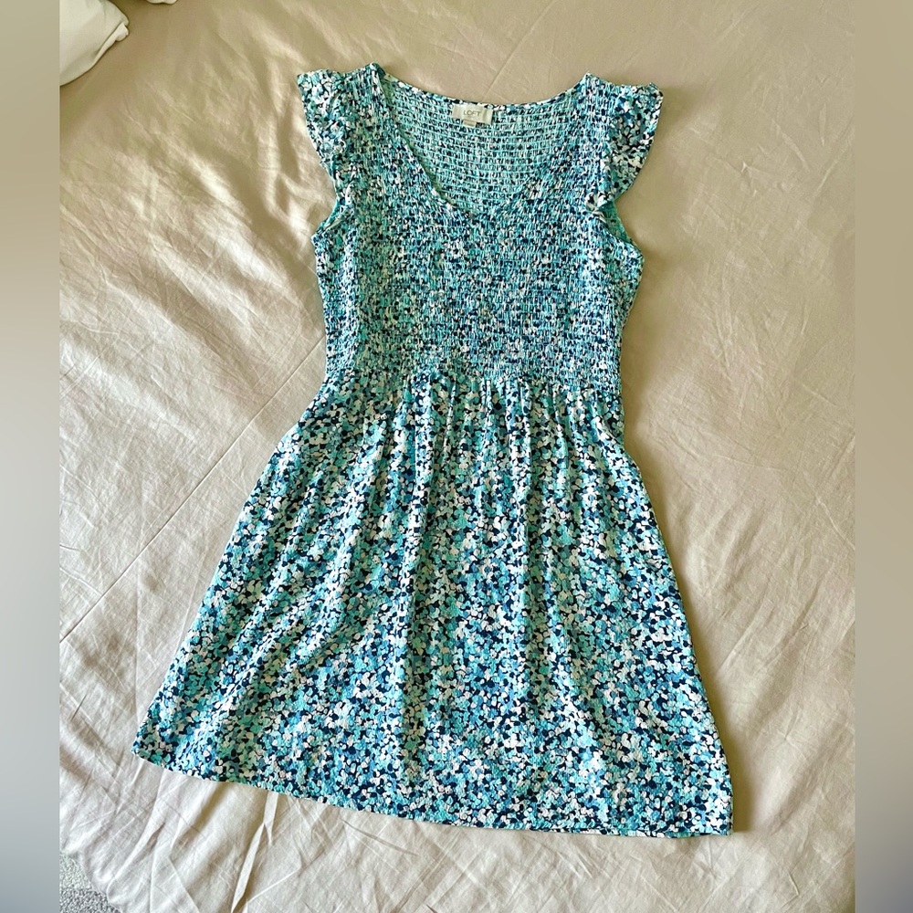 Loft dress size small